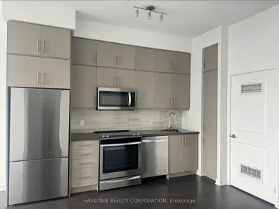 85 Oneida Crescent Ph01, Richmond Hill, On L4b 0h4