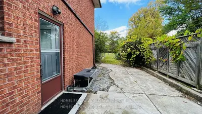 38 Weldrick Road W Back, Richmond Hill, On L4c 3t8