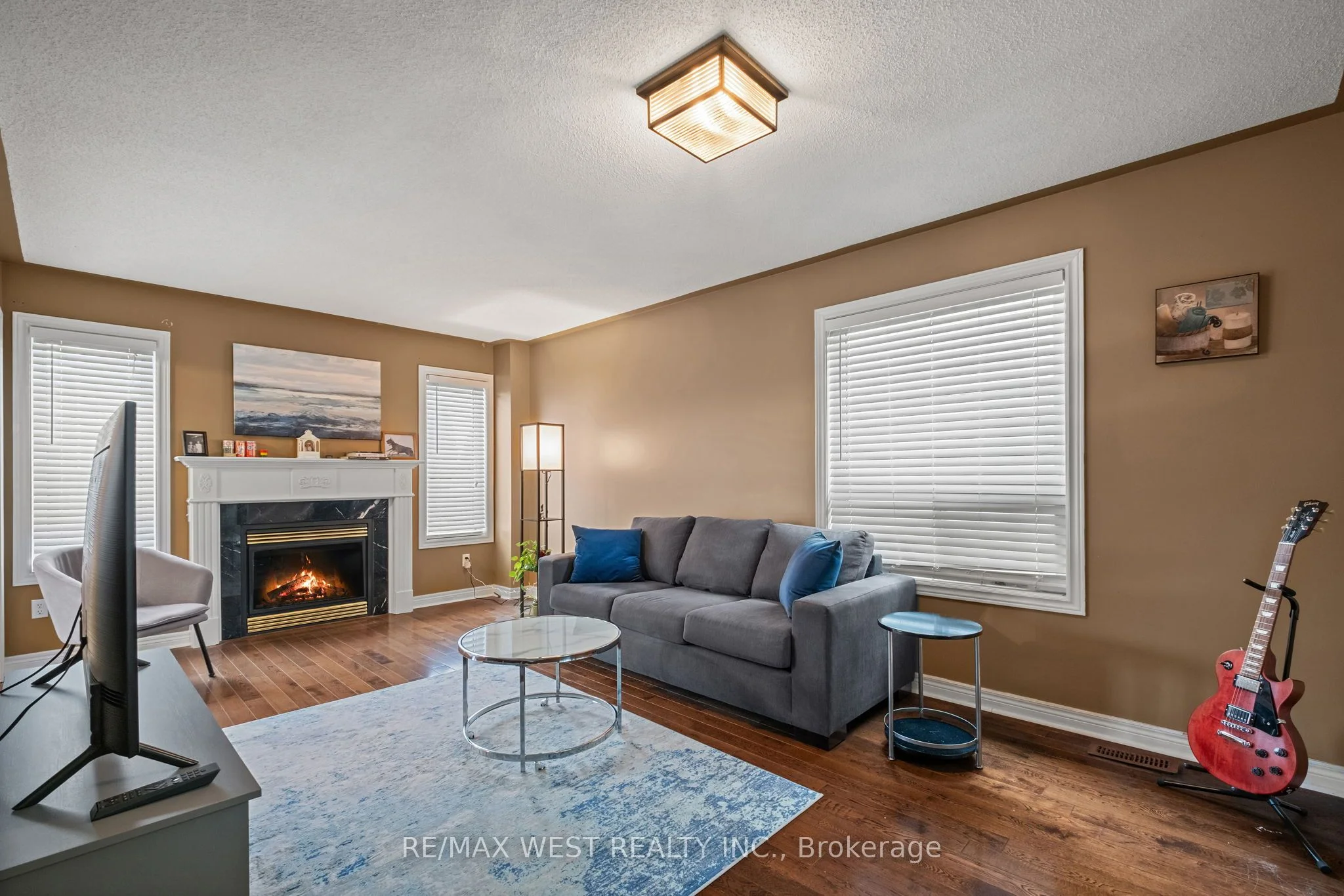 48 Ian Drive, Georgina, ON L4P 4H1