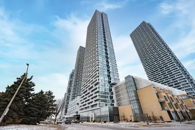 Condo Apartment in Vaughan