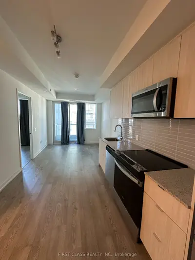3 Rosewater Street 1007, Richmond Hill, On L4c 5t6