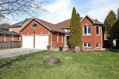 Detached in Georgina