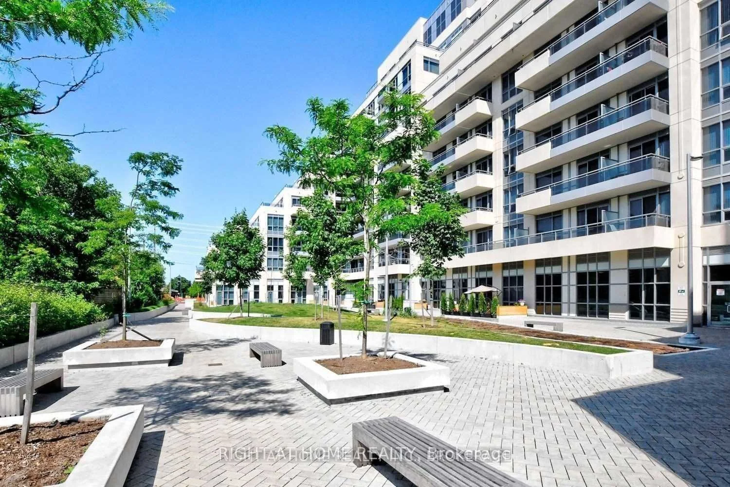 9199 Yonge Street 907 Se, Richmond Hill, On L4c 1h7