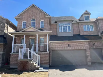 Att/Row/Townhouse in Markham