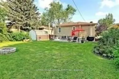 114 Cartier Crescent N Basement, Richmond Hill, On L4c 2n6