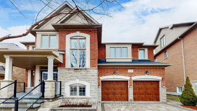 939 Goring Circle, Newmarket, On L3x 0b5