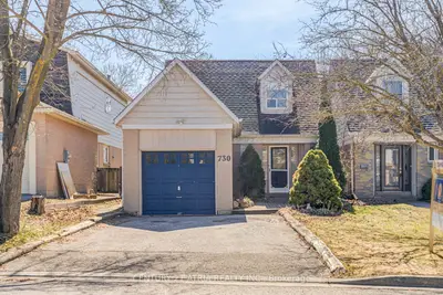 Detached in Newmarket