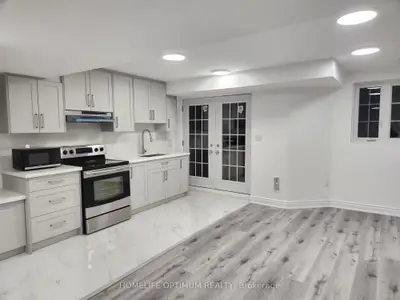 Detached in East Gwillimbury