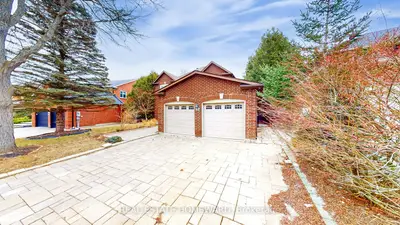 Detached in Aurora