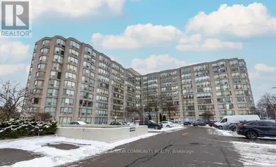 309 E Major Mackenzie Drive E 617, Richmond Hill, On L4c 9v5