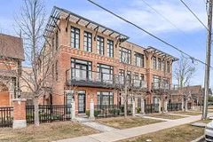 Condo Apartment in Vaughan