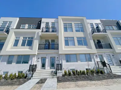 Att/Row/Townhouse in Markham
