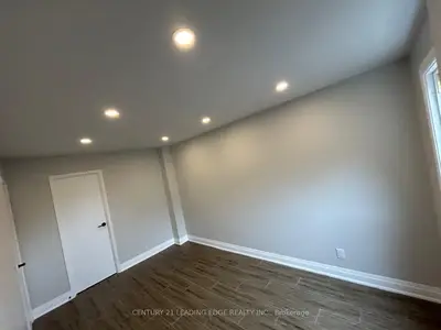 Lower Level in Whitchurch-Stouffville
