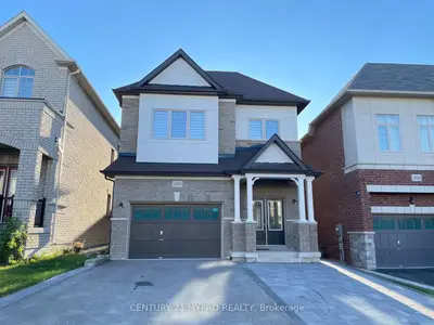 Detached in East Gwillimbury