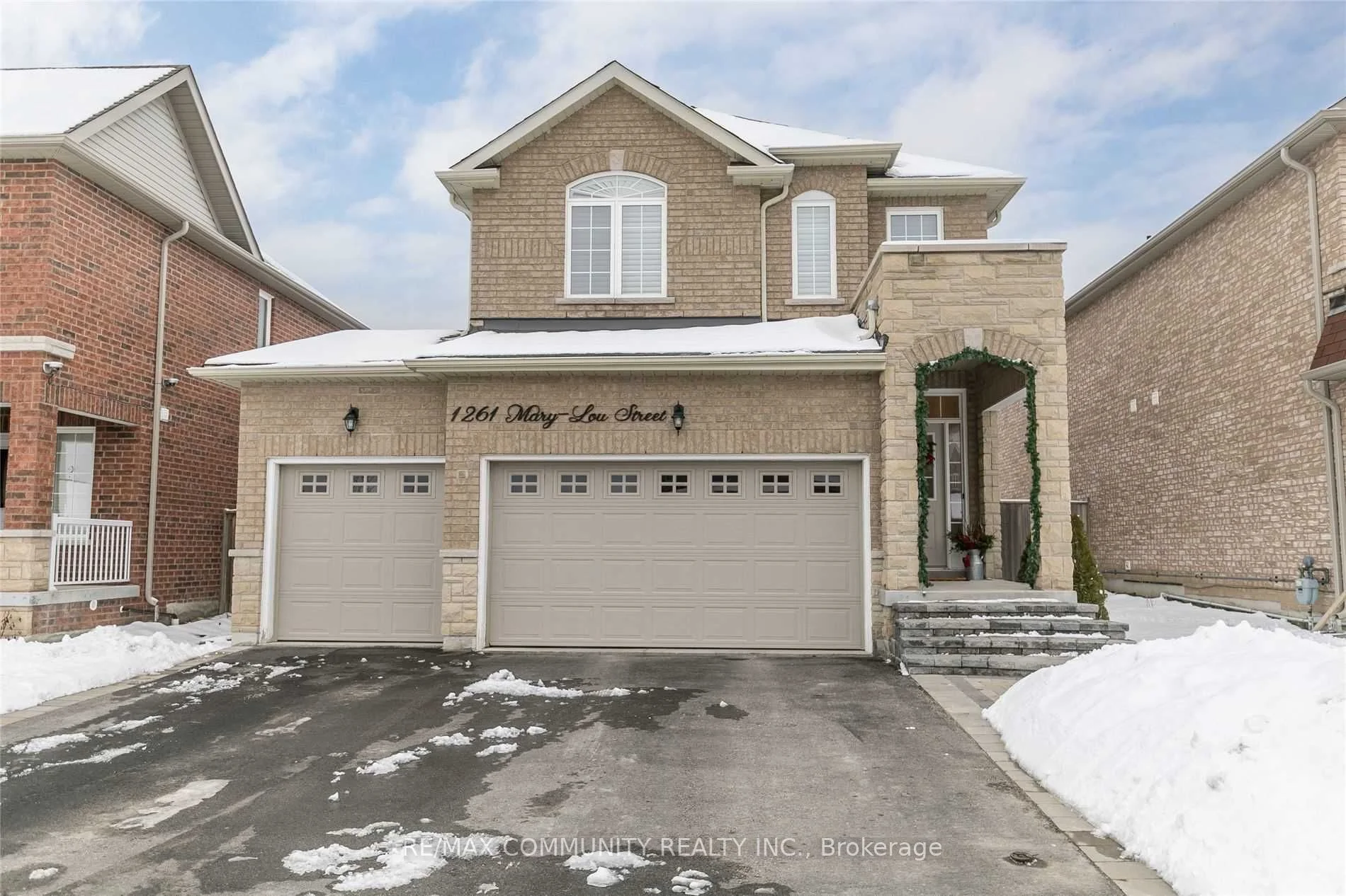 1261 Mary-lou Street, Innisfil, On L9s 0c2