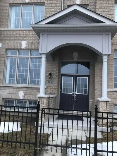 Att/Row/Townhouse in Markham