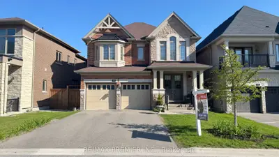 Detached in East Gwillimbury