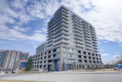 185 Deerfield Road 1002, Newmarket, On L3y 0g7