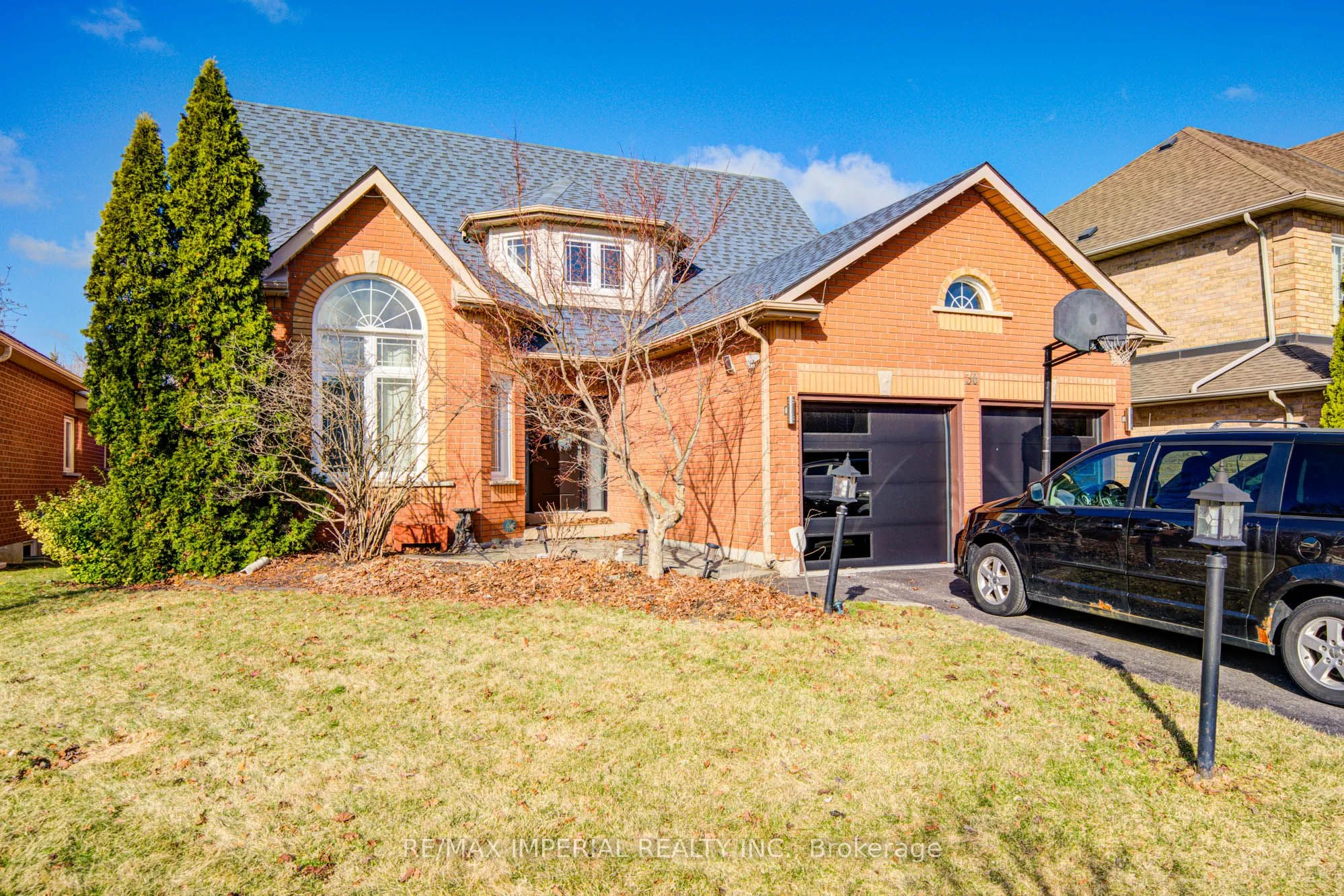 Upper- 30 Thicketwood Boulevard, Whitchurch-stouffville, On L4a 1k1