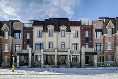Att/Row/Townhouse in Markham