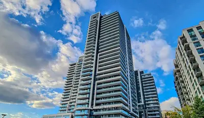 85 Oneida Crescent 402, Richmond Hill, On L4b 0h4