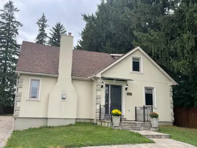 12032 Woodbine Avenue, Whitchurch-stouffville, On L0h 1g0