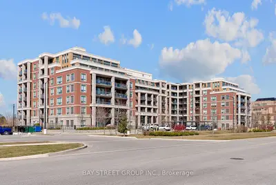 Condo Apartment in Whitchurch-Stouffville