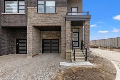 Att/Row/Townhouse in Vaughan