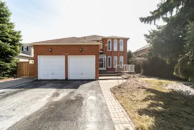 256 Elman Crescent, Newmarket, On L3y 7x4