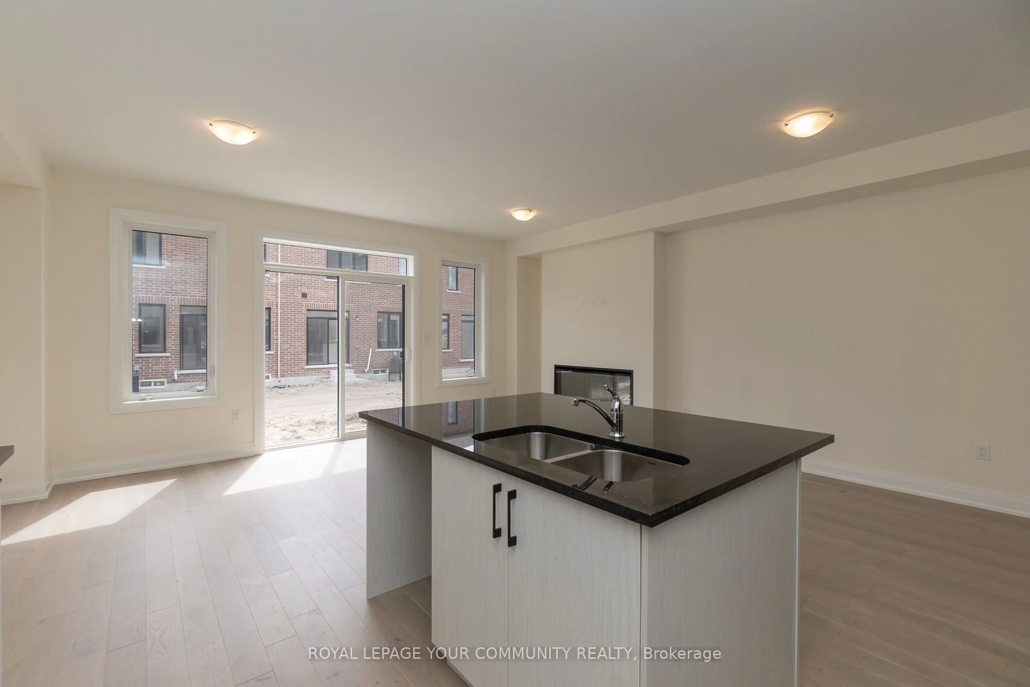 11 Kinloss Street, Vaughan, ON L4H 3Z6
