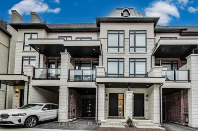 Att/Row/Townhouse in Richmond Hill