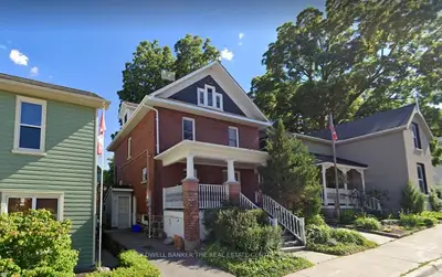 450 Botsford Street Upper, Newmarket, On L3y 1t1