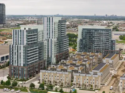 Condo Townhouse in Vaughan