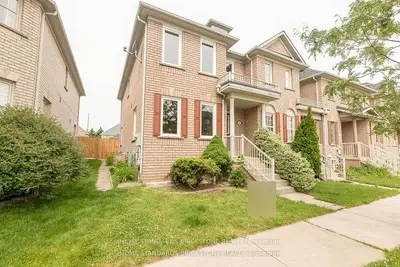 18 Ellesmere Street, Richmond Hill, On L4b 4n2