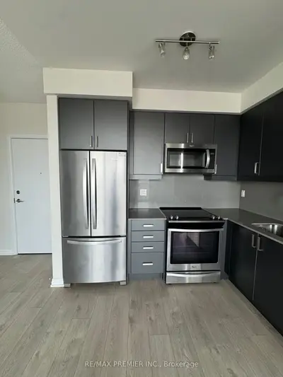7895 Jane Street 614, Vaughan, On L4k 2m7