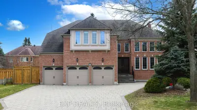 Detached in Richmond Hill