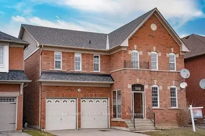 Detached in Richmond Hill