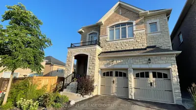 Detached in Aurora