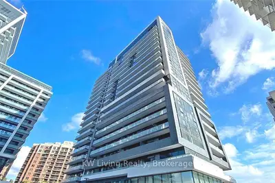 Condo Apartment in Richmond Hill