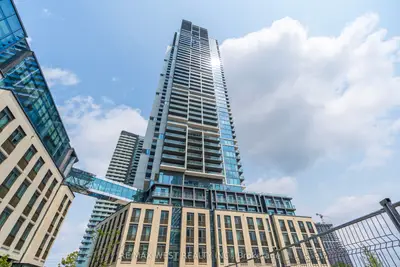 Condo Apartment in Vaughan