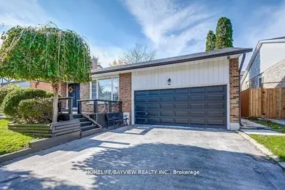 Detached in Newmarket