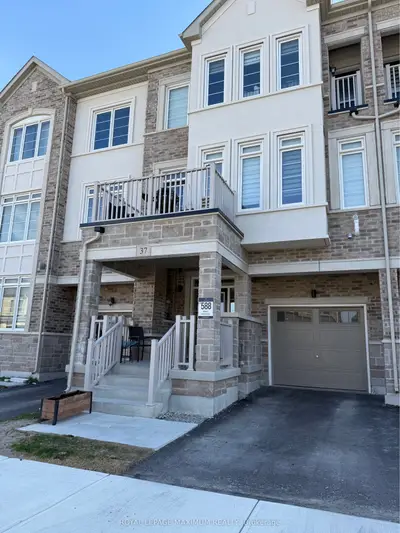 37 Montrose Boulevard S, Bradford West Gwillimbury, On L3z 4p3