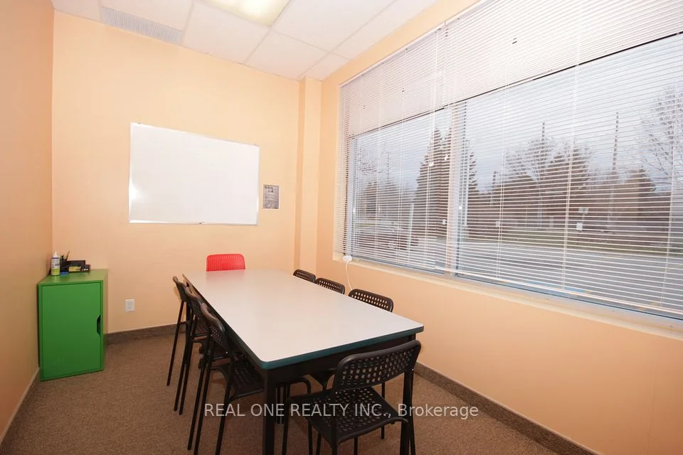 1455 Sixteenth Avenue #9, Richmond Hill, ON L4B 4W5