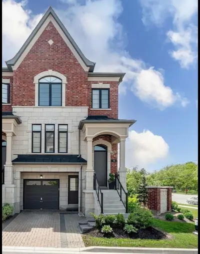 72 Duncombe Lane, Richmond Hill, On L4c 0z9