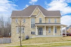 Att/Row/Townhouse in Richmond Hill