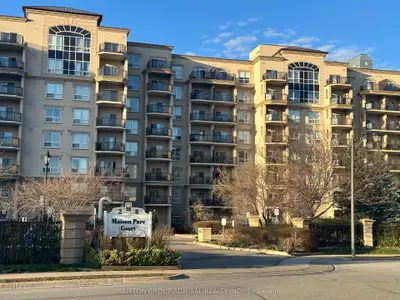 2 Maison Parc Court 114, Vaughan, On L4j 9k5