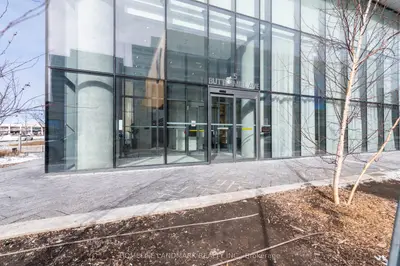 Condo Apartment in Vaughan