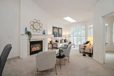 Condo Townhouse in Markham