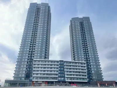 Condo Apartment in Vaughan