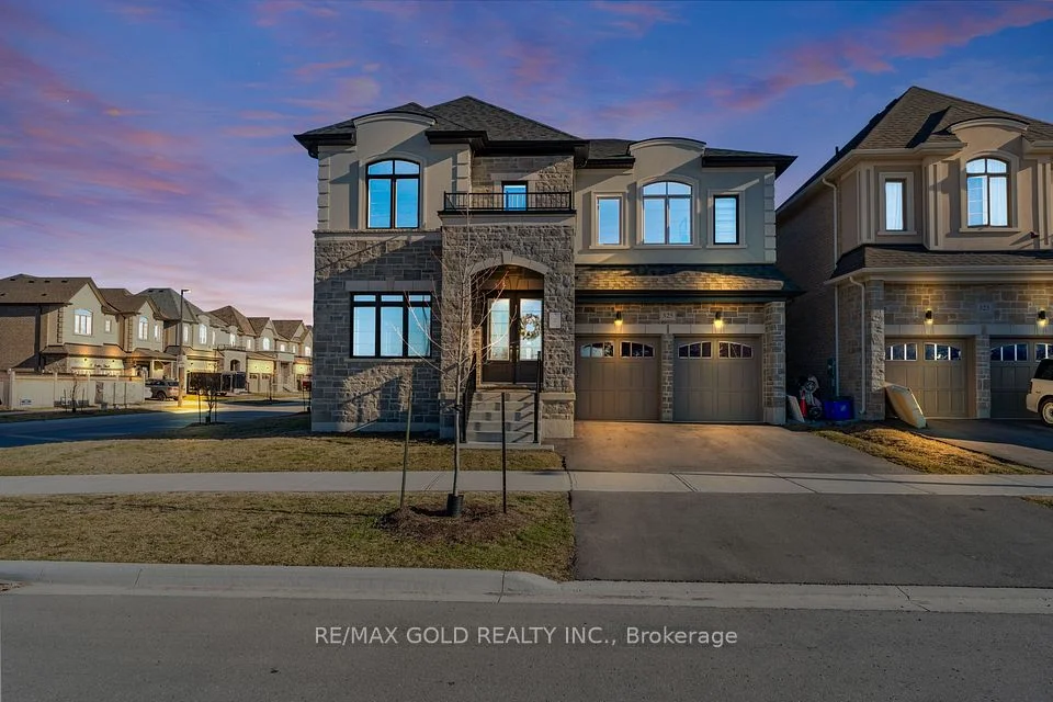 325 Danny Wheeler Boulevard, Georgina, ON L4P 0K1